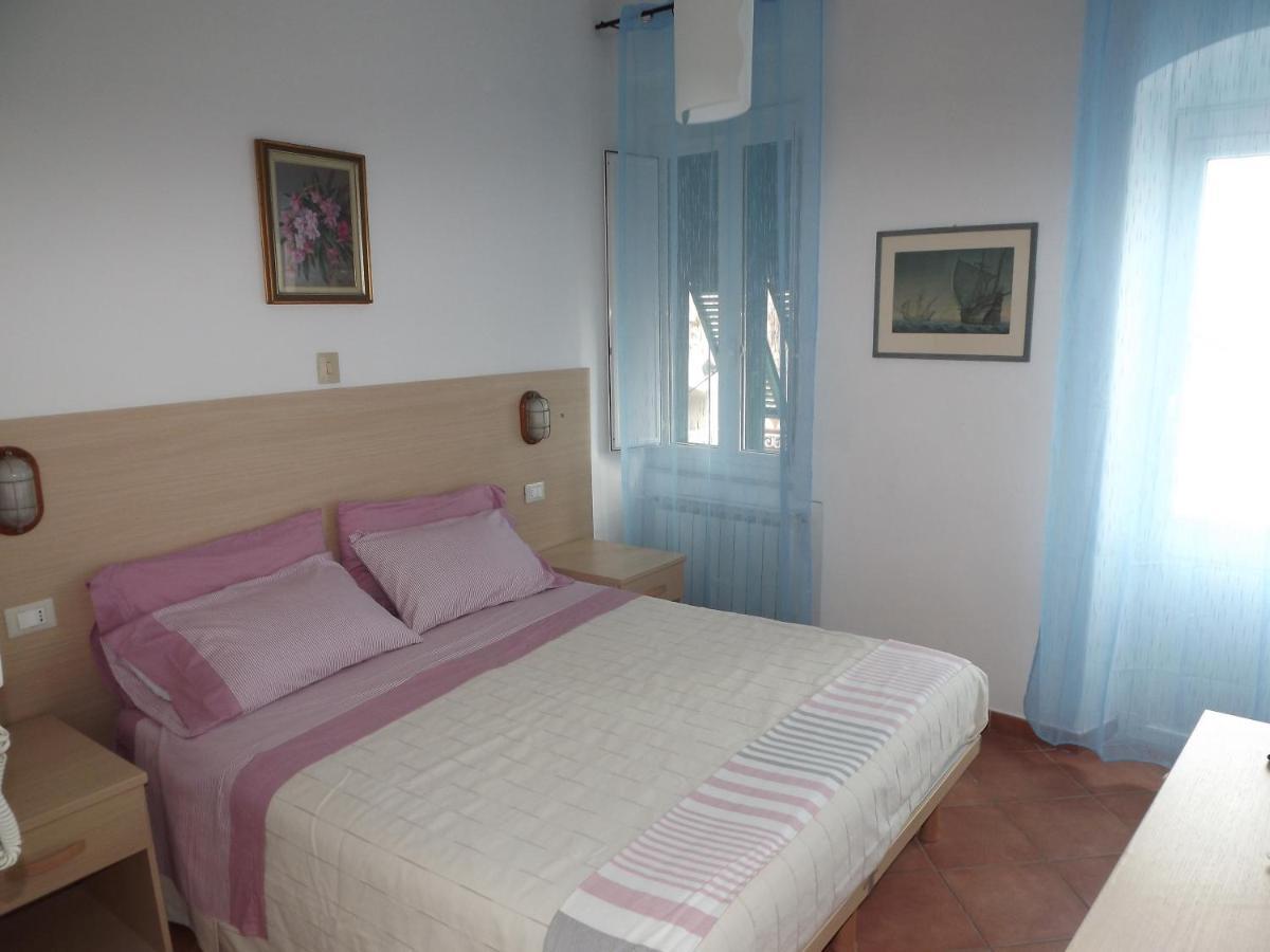 New Hotel Genio Porto Venere Luaran gambar